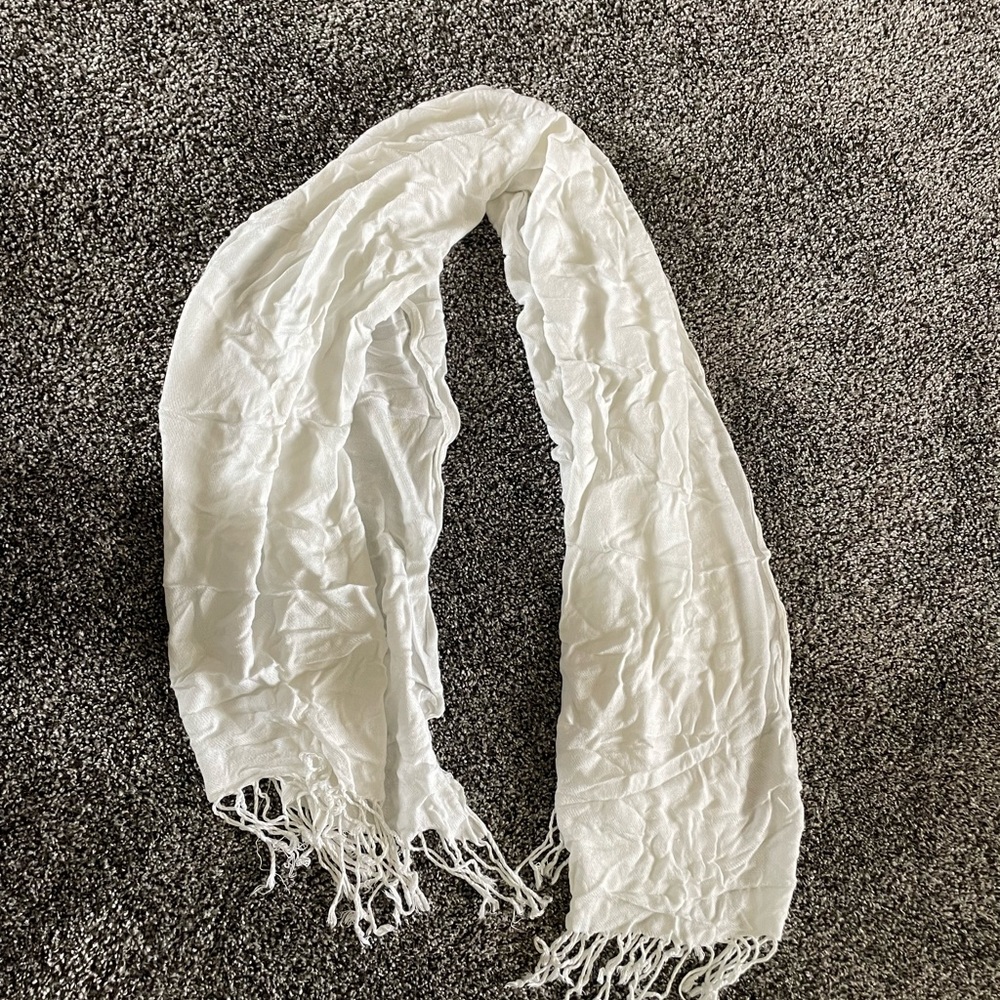 3 White Scarves - perfect to keep bridesmaids warm for a winter wedding!